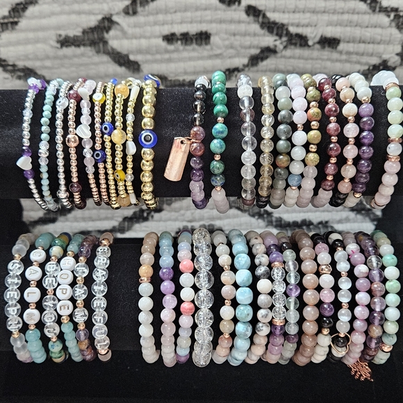 Jewelry - Custom bracelet listing